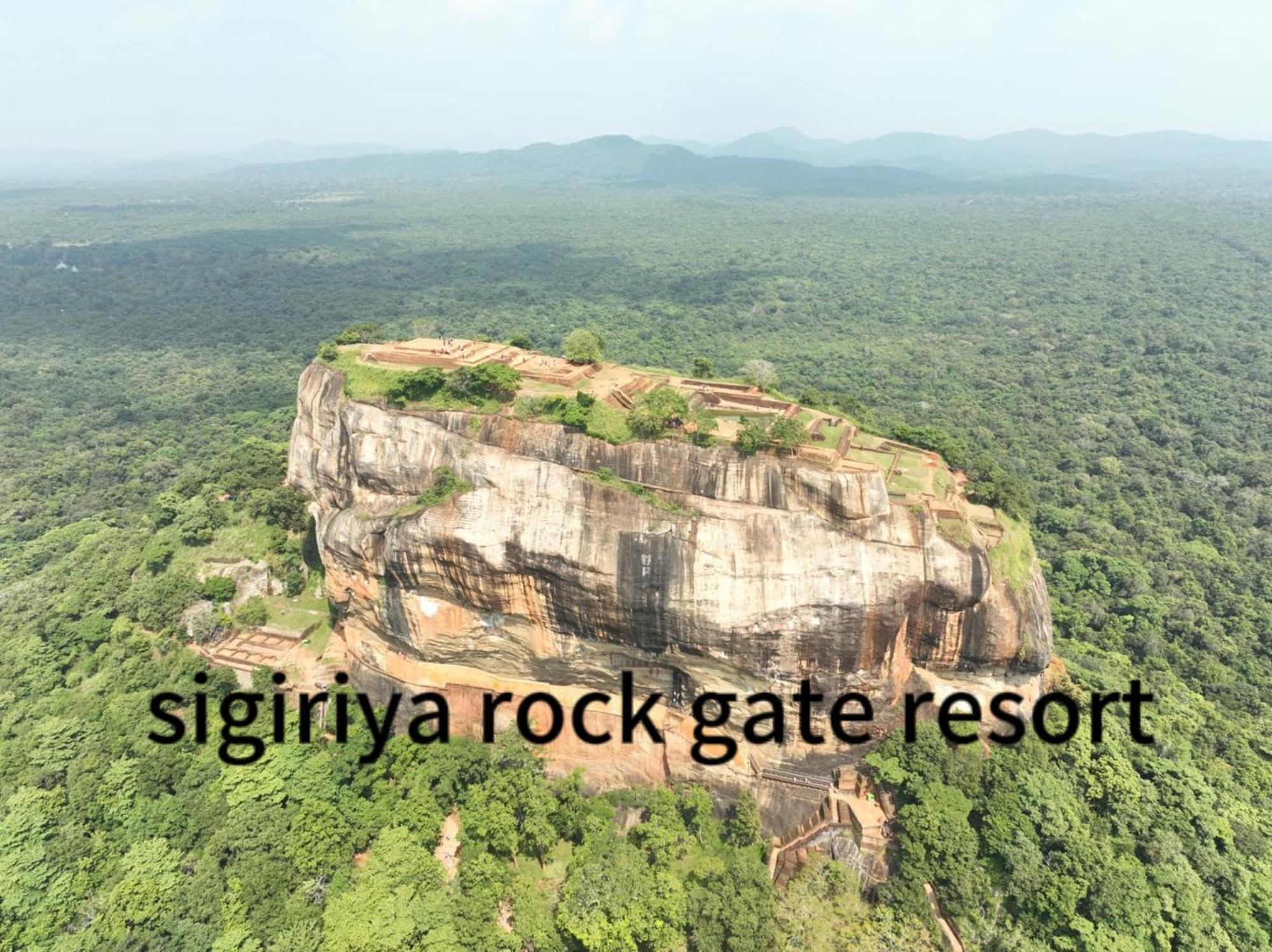 Sigiriya Rock Gate Tree House Otel Dış mekan fotoğraf